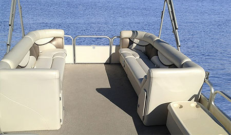 450-Pontoon-Front-View