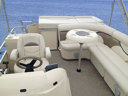 450-Pontoon-Rear-View